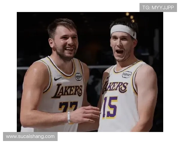 雷迪克称赞詹姆斯适应能力强与东契奇里夫斯有过合作经历